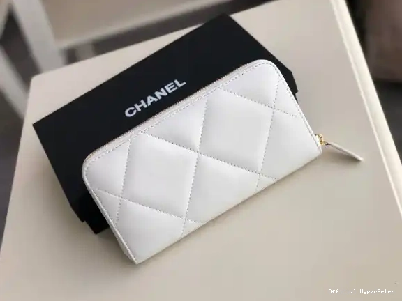 Hyper Peter 19 ZIPPED WALLET CHANEL 0628